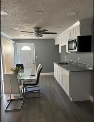 Dining room, Interior, Kitchen, Recessed Lighting, Wood Texture Flooring