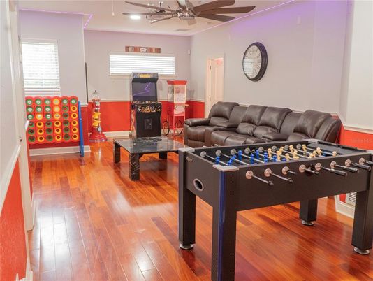 Game Room, Interior, Wood Texture Flooring