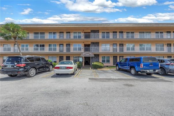 Exterior, Facade, Condo Building
