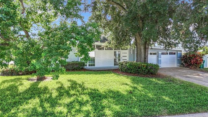 Backyard, Detached Garage, Exterior