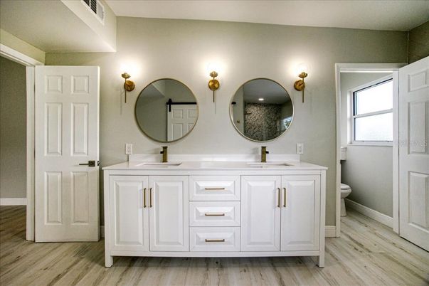 Bathroom, Dual Sink Vanities, Interior, Wood Texture Flooring