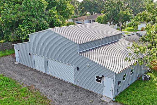 Exterior, Drone