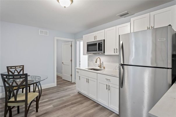 Dining room, Interior, Kitchen, Stainless Steel Appliances, Wood Texture Flooring