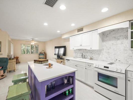 Interior, Kitchen, Recessed Lighting