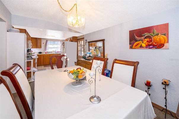 Chandelier, Dining room, Interior, Kitchen