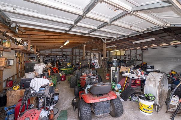 Garage, Interior