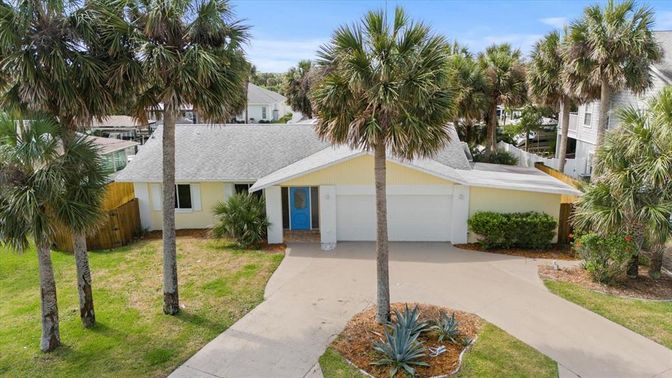 Attached, Backyard, Exterior, Facade, Ranch