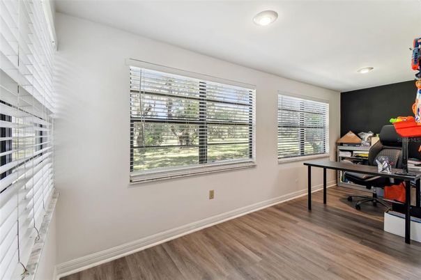 Home Office, Interior, Recessed Lighting, Wood Texture Flooring