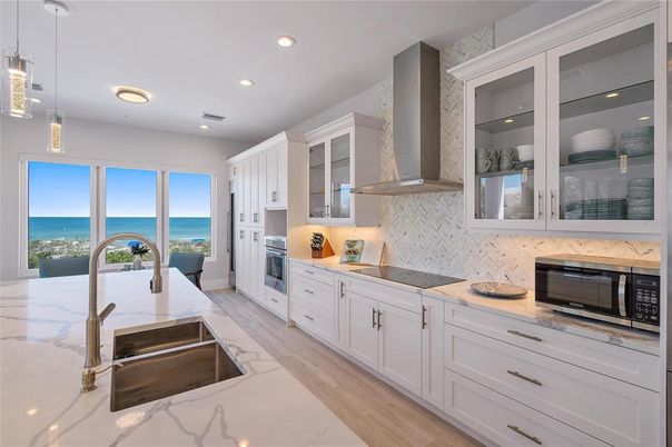 Interior, Kitchen, Pendant Lights, Recessed Lighting, Water, Wood Texture Flooring
