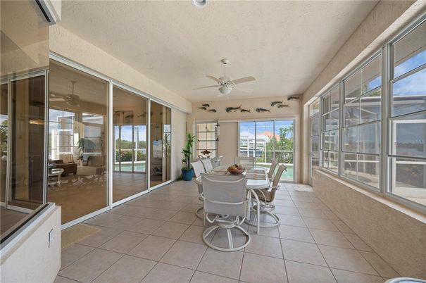 Dining room, Interior, Sun Room