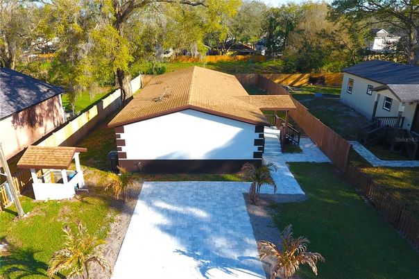 Exterior, Drone