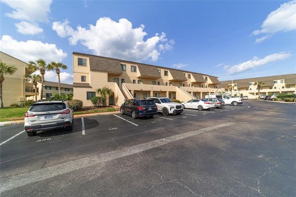 Exterior, Facade, Condo Building