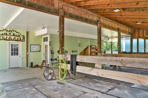 Interior, Wooden Beams