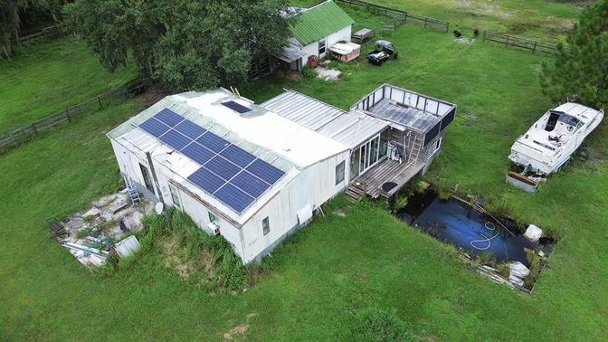 Exterior, Drone