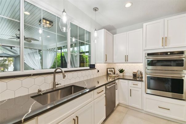 Interior, Kitchen, Pendant Lights, Recessed Lighting, Stainless Steel Appliances