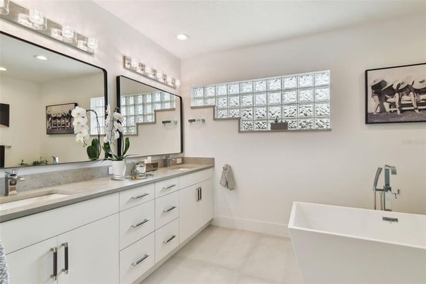 Bathroom, Dual Sink Vanities, Free Standing Baths, Interior, Recessed Lighting