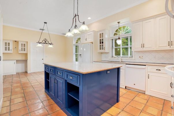Interior, Kitchen, Pendant Lights, Recessed Lighting