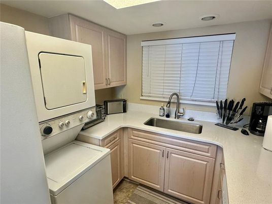 Interior, Recessed Lighting, Washer