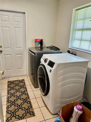 Interior, Washer