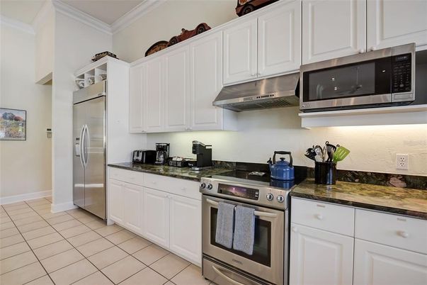 Interior, Kitchen, Stainless Steel Appliances