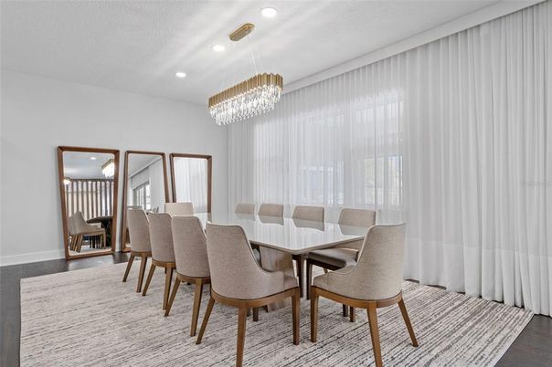 Chandelier, Dining room, Interior, Recessed Lighting, Wood Texture Flooring