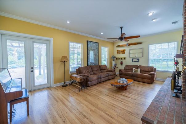 Interior, Living room, Piano, Recessed Lighting, Wood Texture Flooring