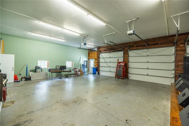 Garage, Interior