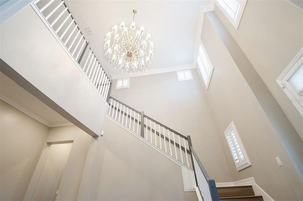 Chandelier, Interior