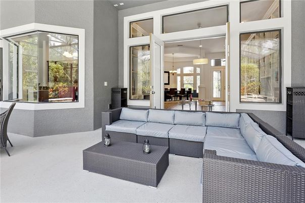 Dining room, Interior, Living room, Pendant Lights