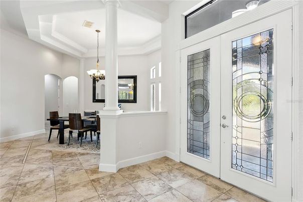 Chandelier, Dining room, Interior, Pendant Lights