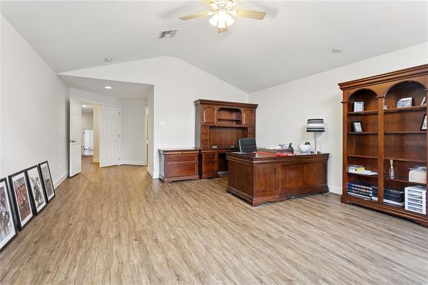 Home Office, Interior, Recessed Lighting, Wood Texture Flooring