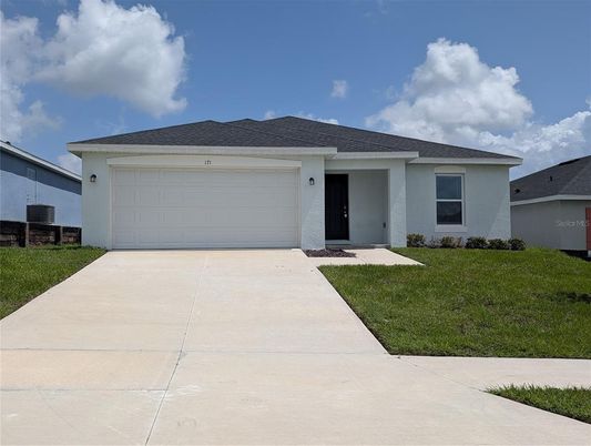 Attached, Exterior, Facade, Ranch
