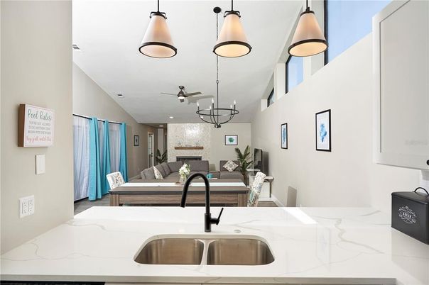 Chandelier, Interior, Kitchen, Living room, Pendant Lights, Recessed Lighting