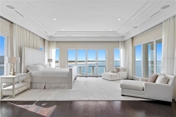 Bedroom, Interior, Recessed Lighting, Water, Wood Texture Flooring