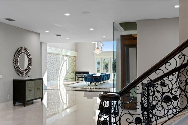Chandelier, Dining room, Interior, Marble, Piano, Recessed Lighting