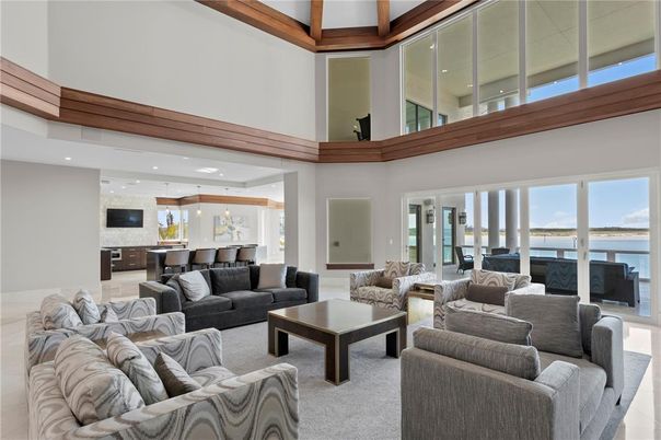 Interior, Kitchen, Living room, Pendant Lights, Recessed Lighting, Water