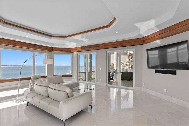 Interior, Living room, Recessed Lighting, Water