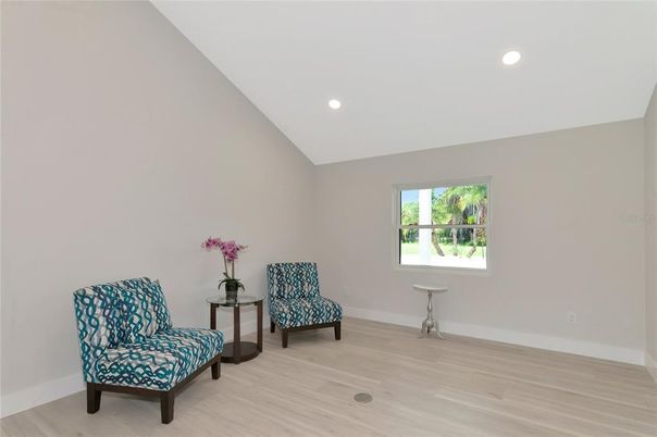 Interior, Recessed Lighting, Wood Texture Flooring