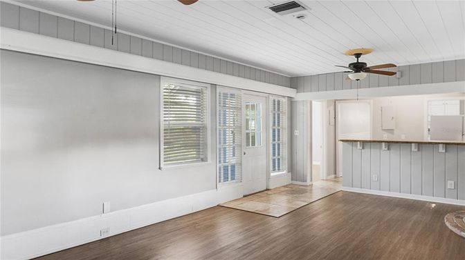 Empty room, Interior, Wood Texture Flooring