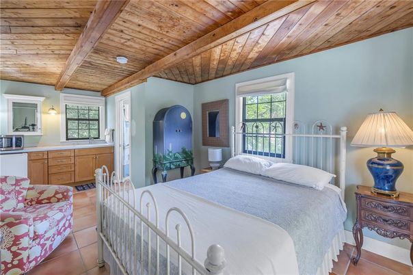 Bedroom, Interior, Wooden Beams, Wooden Ceilings