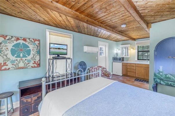 Bedroom, Interior, Wooden Beams, Wooden Ceilings