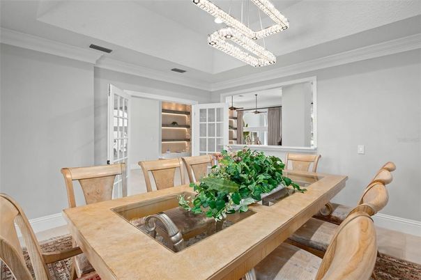 Chandelier, Dining room, Interior, Pendant Lights