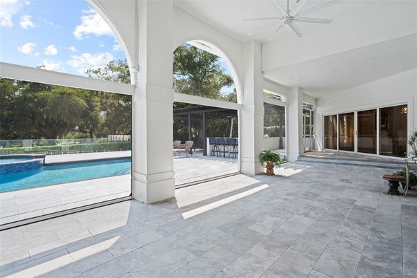 Interior, Pool, Sun Room