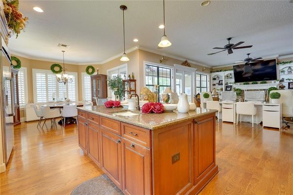 Chandelier, Dining room, Interior, Kitchen, Living room, Pendant Lights, Recessed Lighting, Wood Texture Flooring