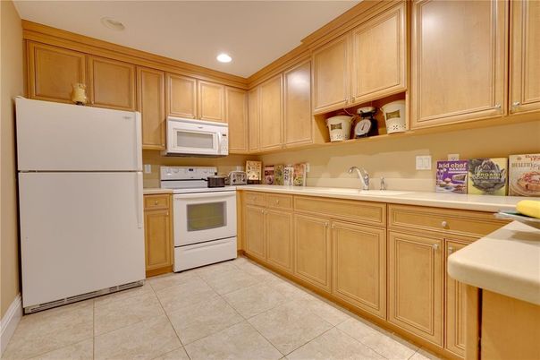 Interior, Kitchen, Recessed Lighting