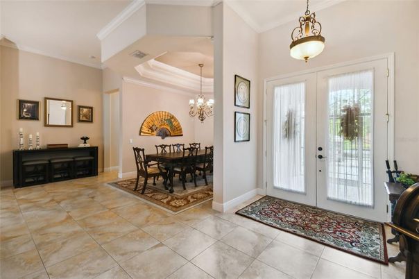 Chandelier, Dining room, Interior, Pendant Lights