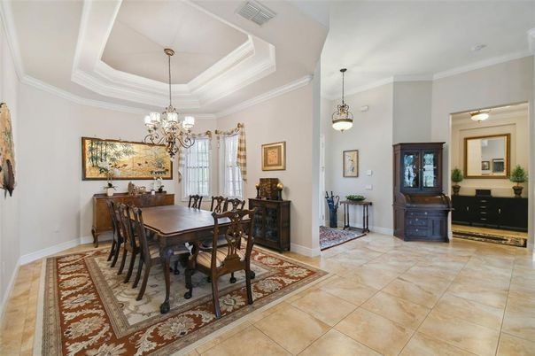 Chandelier, Dining room, Interior, Pendant Lights