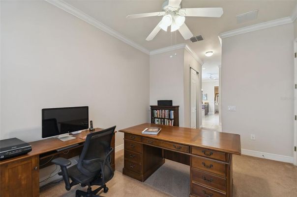 Home Office, Interior