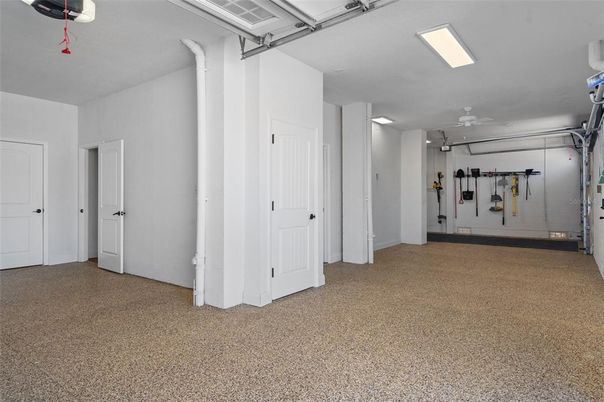 Garage, Interior