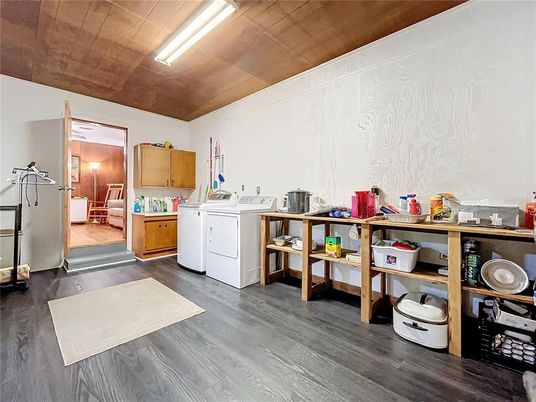 Interior, Washer, Wooden Ceilings, Wood Texture Flooring